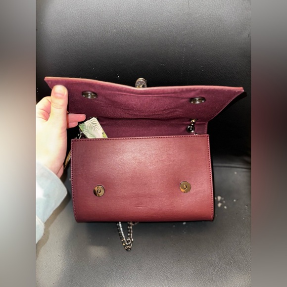 Badgley Mischka Metal Fringe Tassel Bag Purse Silver Chain Crossbody NWT - Picture 7 of 13